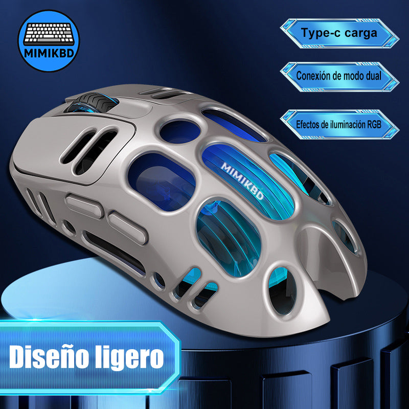 Este ratón inalámbrico utiliza el chip PAW3212 y admite conexión Bluetooth, 2.4G . Iluminación RGB y una sensibilidad DPI máxima de 4800 ,Su diseño ligero pesa tan solo 69 g，Ideal para juegos y trabajo de oficina, compatible con XBOX, PS, etc.